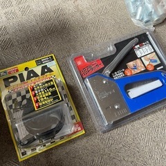 バイクメンテナンス用品、ハンドタッカー、油圧式ジャッキなどまとめての受け渡しの画像