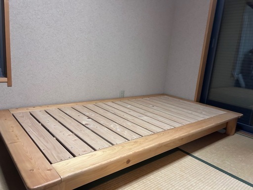 セミダブル　ベッド