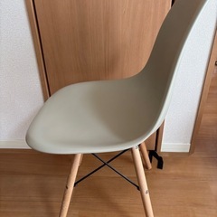 ダイニングチェアの画像