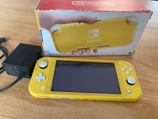 Nintendo Switch lite 本体　イエロー