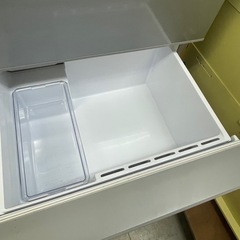 美品　冷蔵庫　ファミリーでも一人暮らしでも！の画像