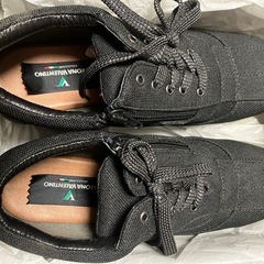 【新品未使用】LEONA VALENTINO スニーカー 黒 2...