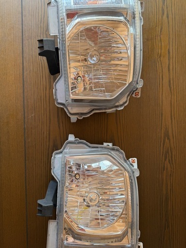 トヨタ純正 200系 ハイエース ハロゲン ヘッドライト ヘッドランプ 左右セット　KOITO 26-131