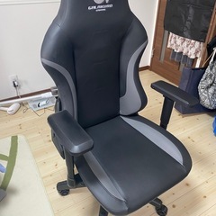 GALAKURO ゲーミングチェアの画像