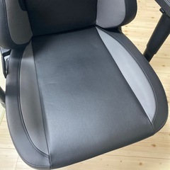 GALAKURO ゲーミングチェアの画像
