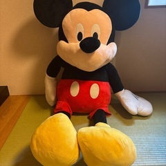 ミッキーのぬいぐるみ