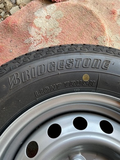 145/80R12 軽トラ　新車外し　走行7キロ 安い 通販車・バイク・自転車 - 145/80R12 軽トラ 新車外し 走行7キロ