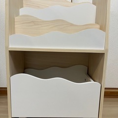 本棚　おもちゃ収納
