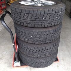 205/60r16ヨコハマスタッドレスタイヤ