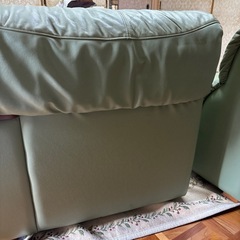 ソファー（カリモク製）の画像