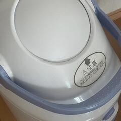 【20%値下げ】ピジョン　オムツ用ゴミ箱の画像