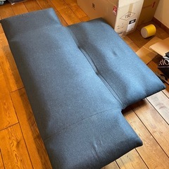 可倒式ソファの画像