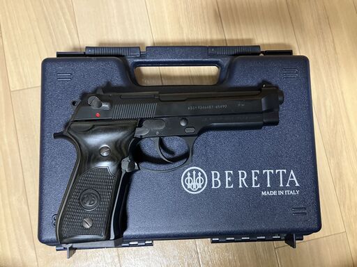 KSC_BERETTA(ベレッタ)ガスガン_実銃用ガンケース、木目グリップ付き