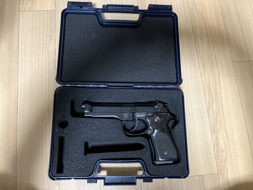 KSC ガスブロ ベッレッタ ガンケース付 KSC_BERETTA(ベレッタ)ガスガン_実銃用ガンケース、木目グリップ