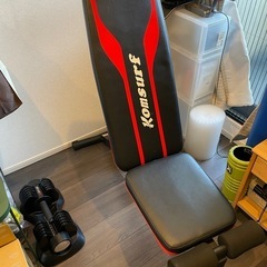 20kg可変式ダンベル2つ、トレーニングベンチの画像