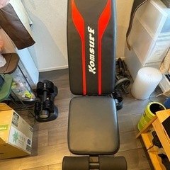 20kg可変式ダンベル2つ、トレーニングベンチの画像