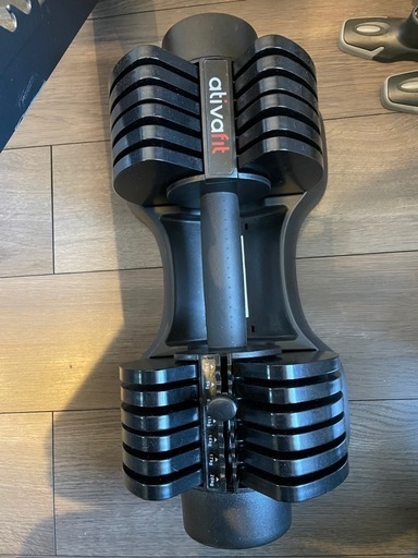 20kg可変式ダンベル2つ、トレーニングベンチ