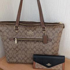 COACHのトートバックと長財布セット