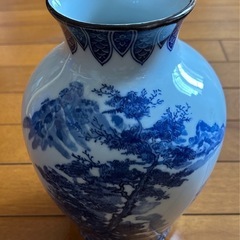 陶器の花瓶