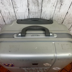 スーツケースの画像