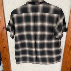 ショットシャツの画像