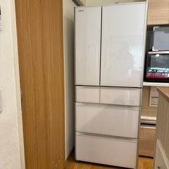 日立615L 6ドア 大型冷蔵庫