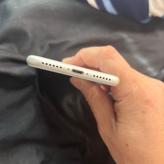 iPhone8 64GB の画像
