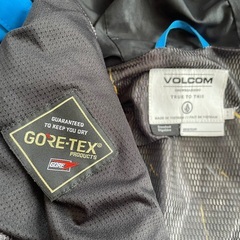 Volcom スノーボードジャケット　ゆったりMサイズの画像