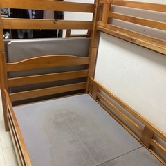 二段ベットの画像