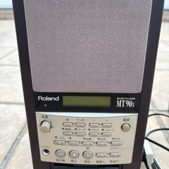 Roland ピアノ教室で先生のお手本を聞いていましたの画像