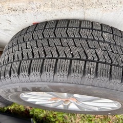 マークXスタッドレスタイヤの画像