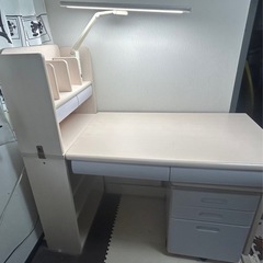学習机　ニトリ