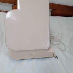 【ジャンク故障品】ピアノ型白熱灯スタンド　15Ｗ　中古　送料が高いので取りにこれる方限定の画像