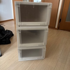 取り引き先決定　衣装ケースの画像