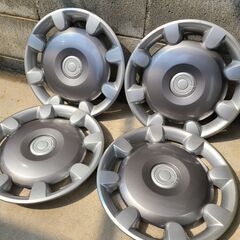 ダイハツ純正 ホイールキャップ 14インチ（キャンバス）