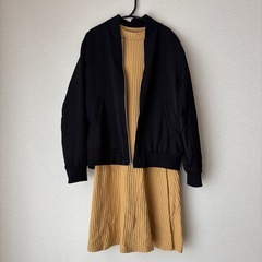 UNIQLO ジャケット　ジャンバー　上着　アウターの画像