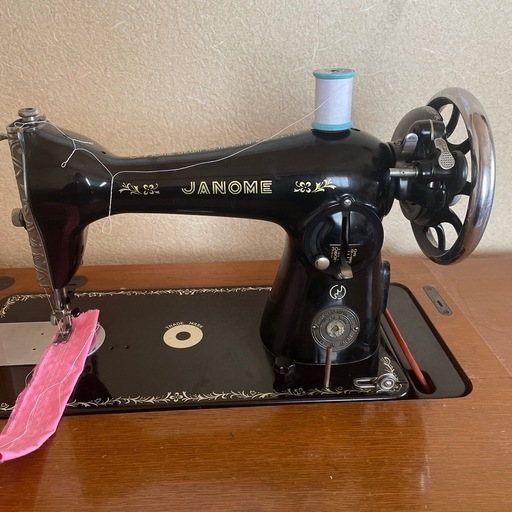 ジャノメ　足踏みミシン