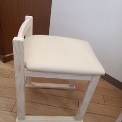 値下げしました！★ジモティ割あり★  ドレッサー　椅子付き ベージュ H135×D43×W65 クリーニング済み TK4689の画像