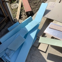 【茨城県稲敷市】建材端材 ゴミです　もし欲しい方がいればどうぞの画像