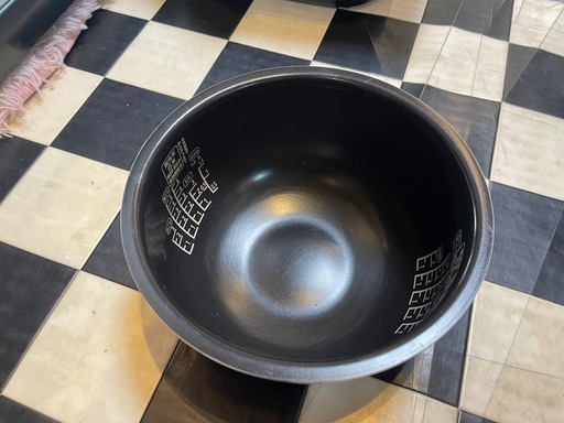【リサイクルサービス八光】2023年製　アイリスオーヤマ　炊飯器 5.5合 IH 50銘柄炊き RC-IL50-W 極厚火釜 ホワイト