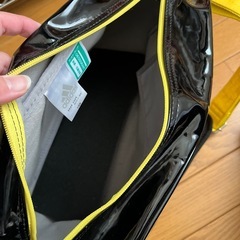 adidasスポーツバッグの画像