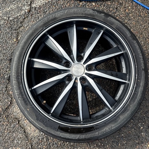 タイヤ、ホイール 225.40.18