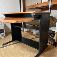 パソコンデスク新古品‼️綺麗‼️すぐに使えます‼️の画像