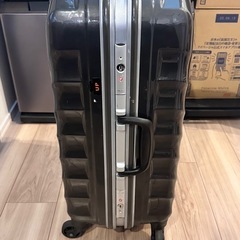 【3/30直接取りに来れる方】スーツケース　キャリーケース　ブラックの画像