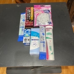 未使用品　歯磨セット、うがい薬など7点セット　値下げしました。の画像