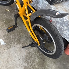子供用自転車のスタンドの画像
