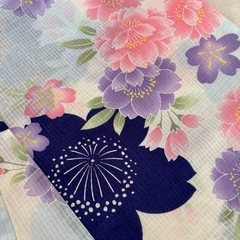 浴衣　白　花柄の画像