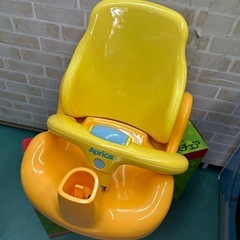 アップリカ　バスチェア　折りたたみの画像