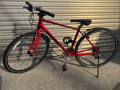 横浜　新車同様2023Giant Escape R3 MS LTD S キャンディレッド