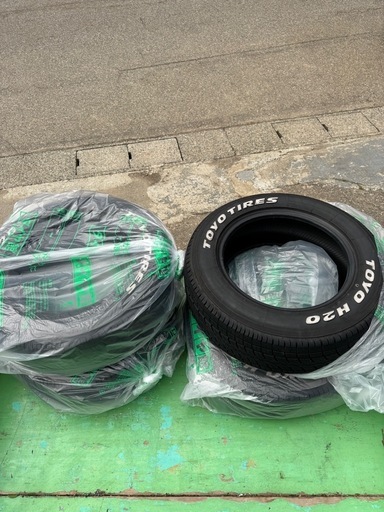 TOYOタイヤ中古ハイエース215/65R16C
